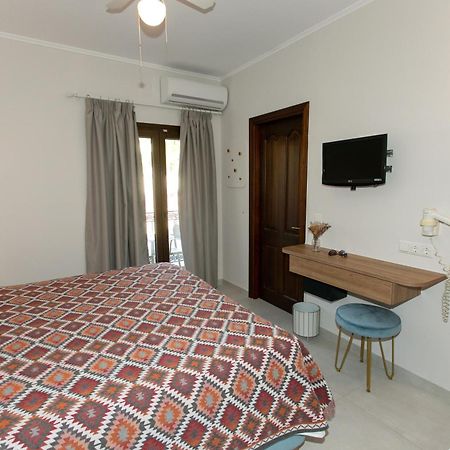 Paradise Hotel Парга Екстериор снимка