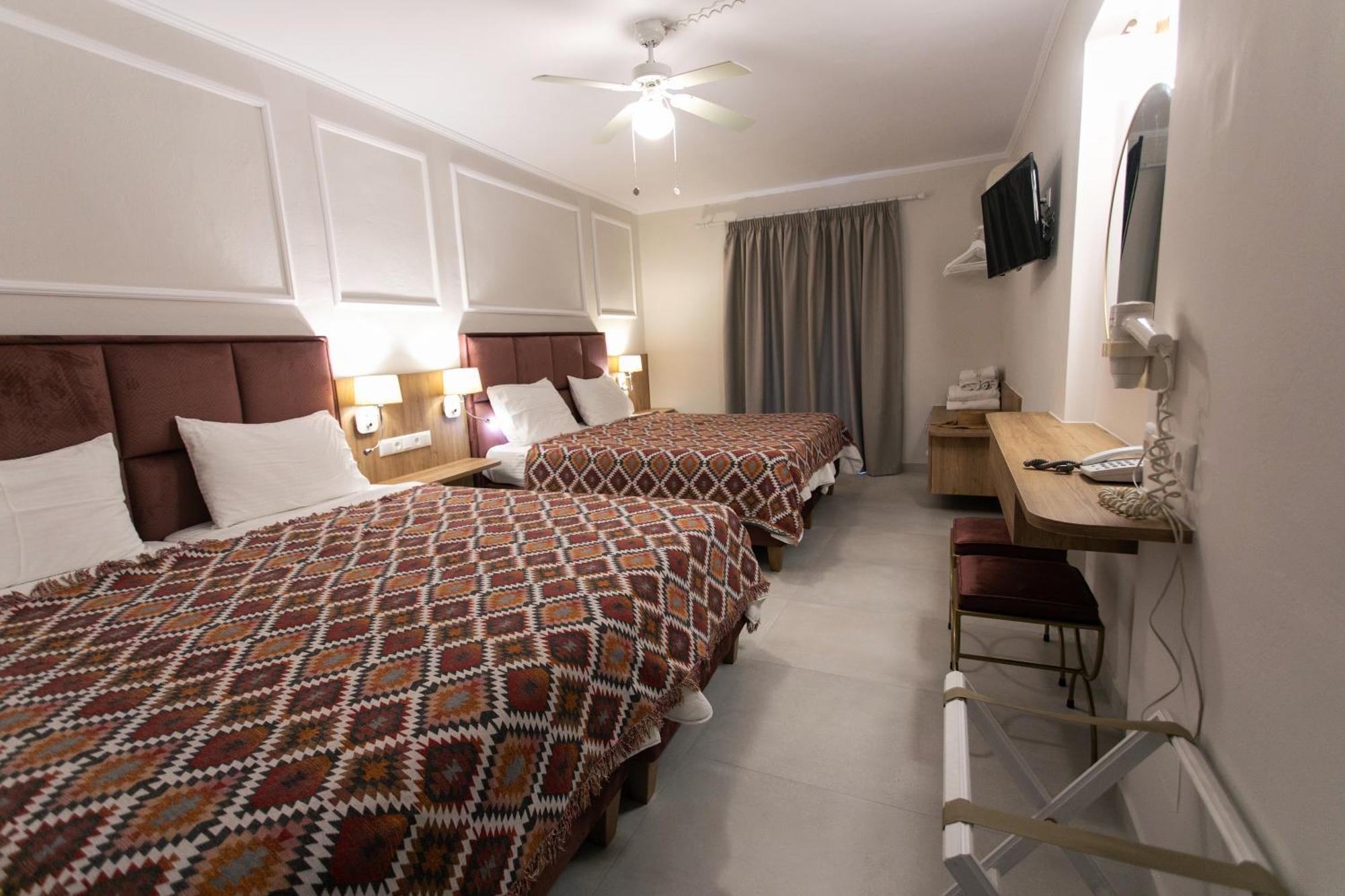 Paradise Hotel Парга Екстериор снимка
