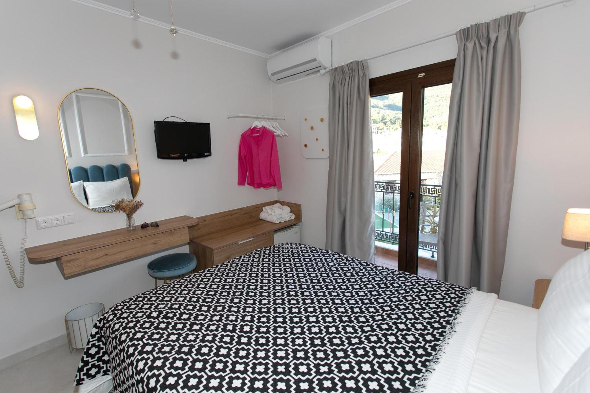 Paradise Hotel Парга Екстериор снимка
